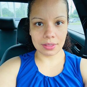 Meet your Posher, Dahiana